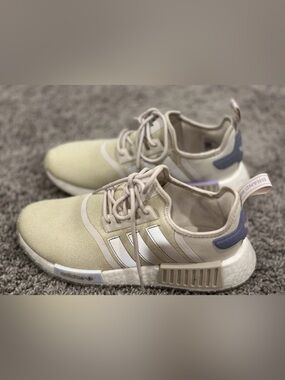 adidas gazelle silver green womens Adidas Men's NMD R1 Shoes main image 0